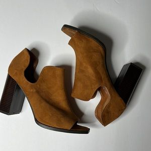 Metaphor Regina style open toe Brown Faux suede heels